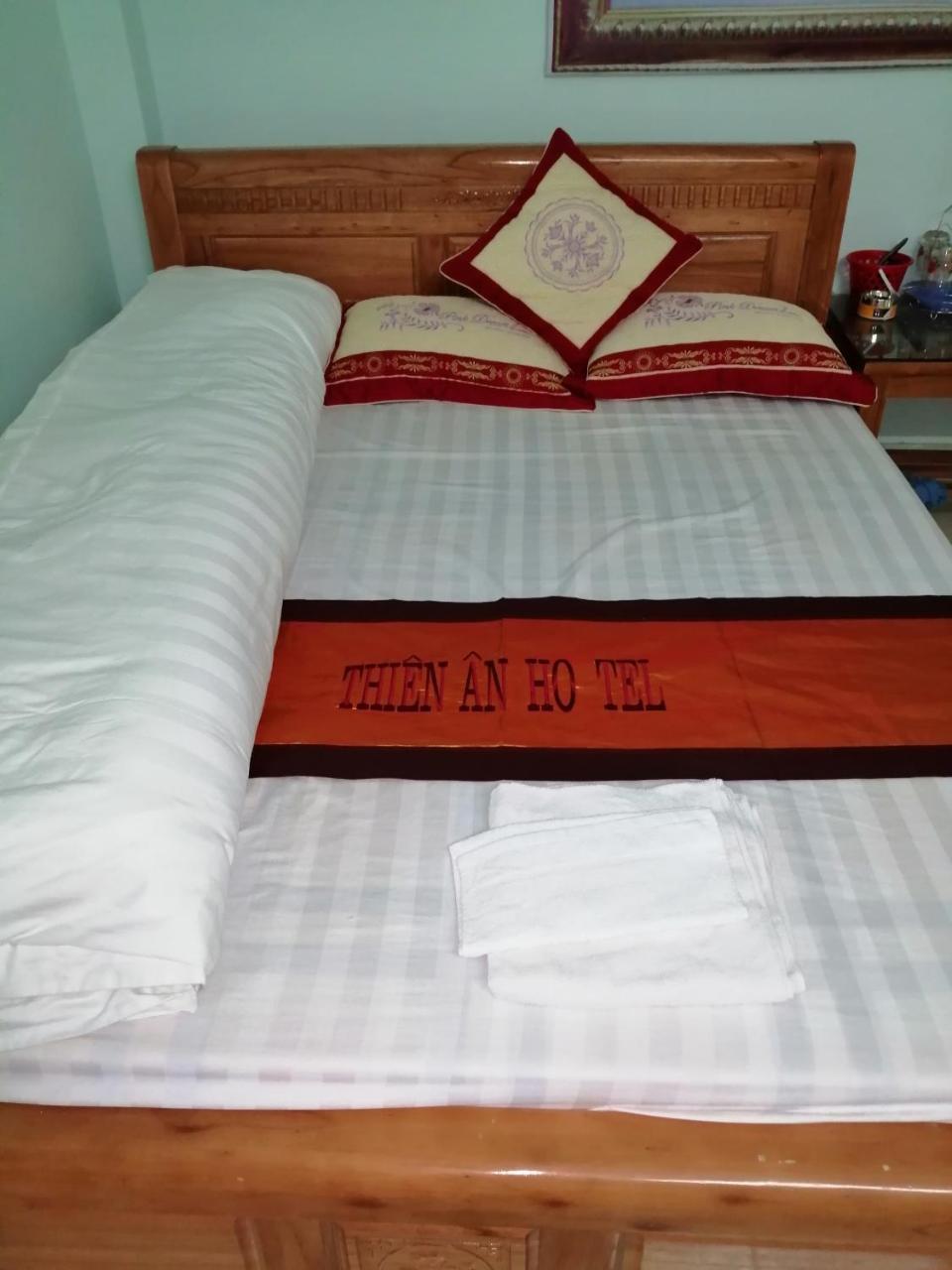 Yen Minh Hotel Thien An Na Thon Esterno foto